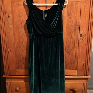 RockSteady Dark Green Velvet Midi Dress